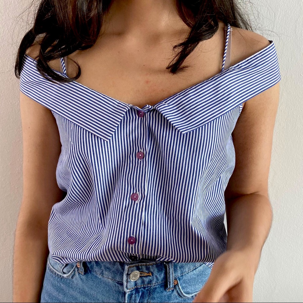 Off-Shoulder Buttoned-down Shirt